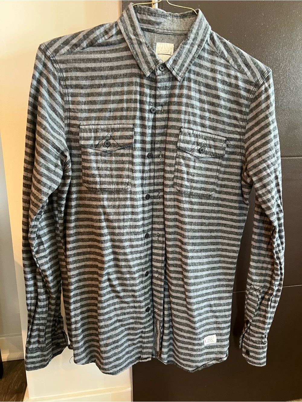 Men’s Split Vintage Gray & Black Striped Button-Down Shirt